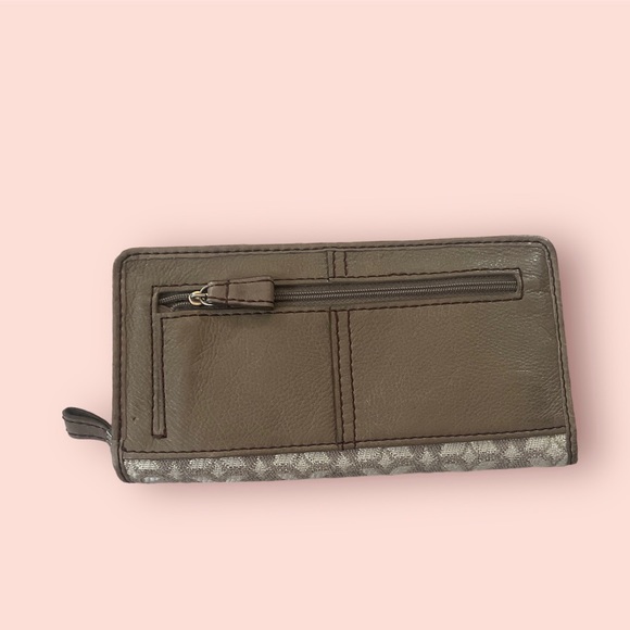 Fossil Wallet - Picture 2 of 3